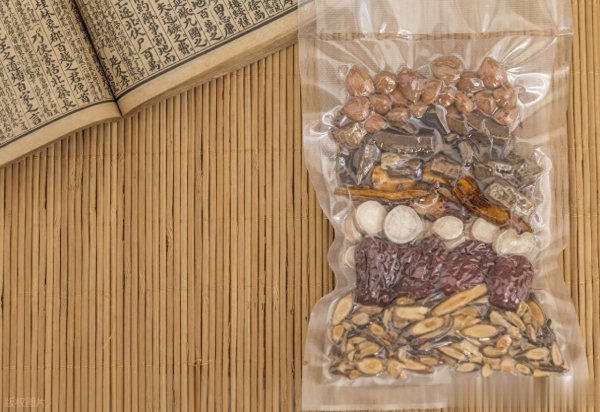 “是药三分毒”不是空话: 判断中药毒性的3大核心依据, 避开风险
